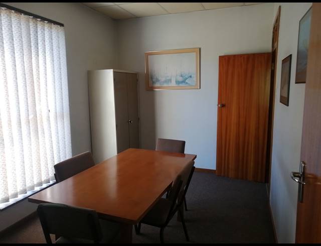 637M² OFFICE FOR SALE IN PINETOWN CENTRAL